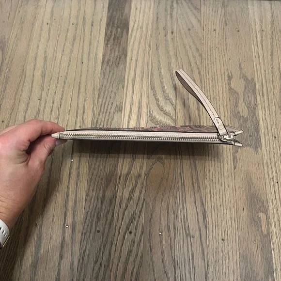 Kate Spade New York NYC Skyline Wristlet - Picture 3 of 14